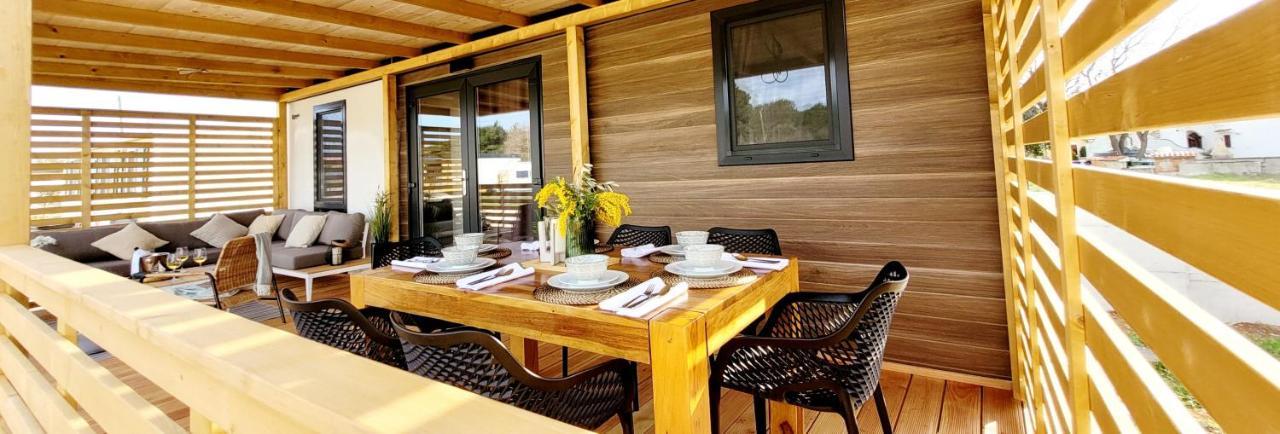 Mobilehome Elena Premium With Pool, Istria Banjole Buitenkant foto