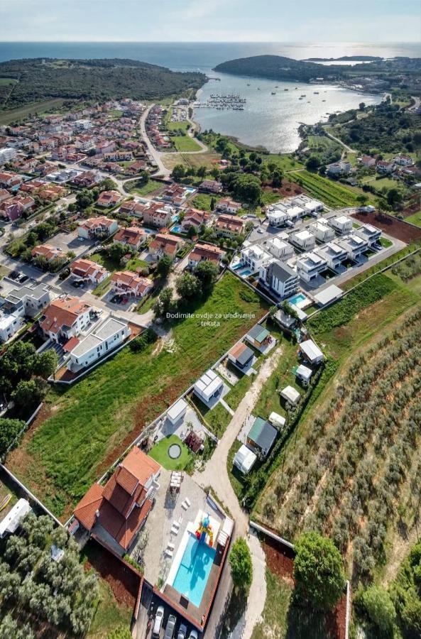 Mobilehome Elena Premium With Pool, Istria Banjole Buitenkant foto