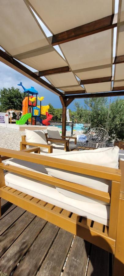 Mobilehome Elena Premium With Pool, Istria Banjole Buitenkant foto